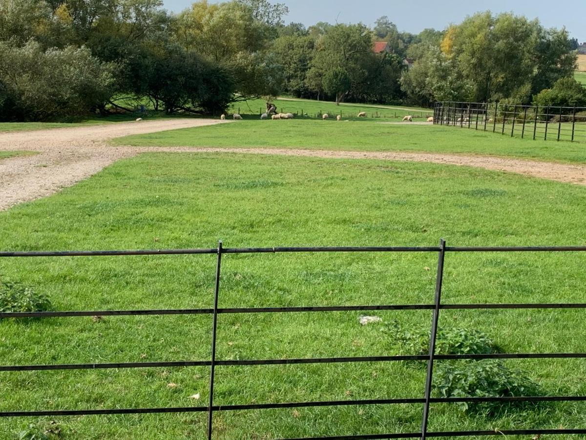 Weatherhead Farm Shepherds Hut Villa Buckingham Dış mekan fotoğraf