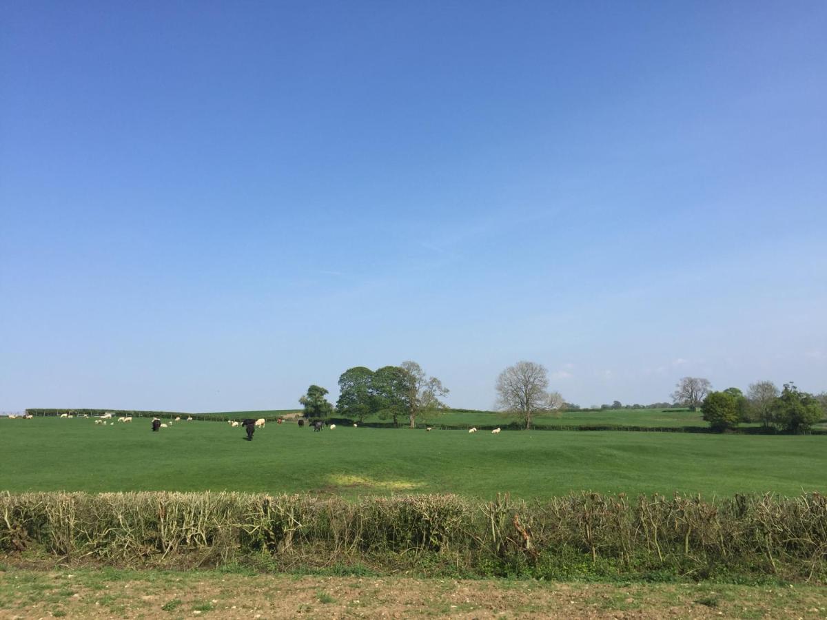 Weatherhead Farm Shepherds Hut Villa Buckingham Dış mekan fotoğraf