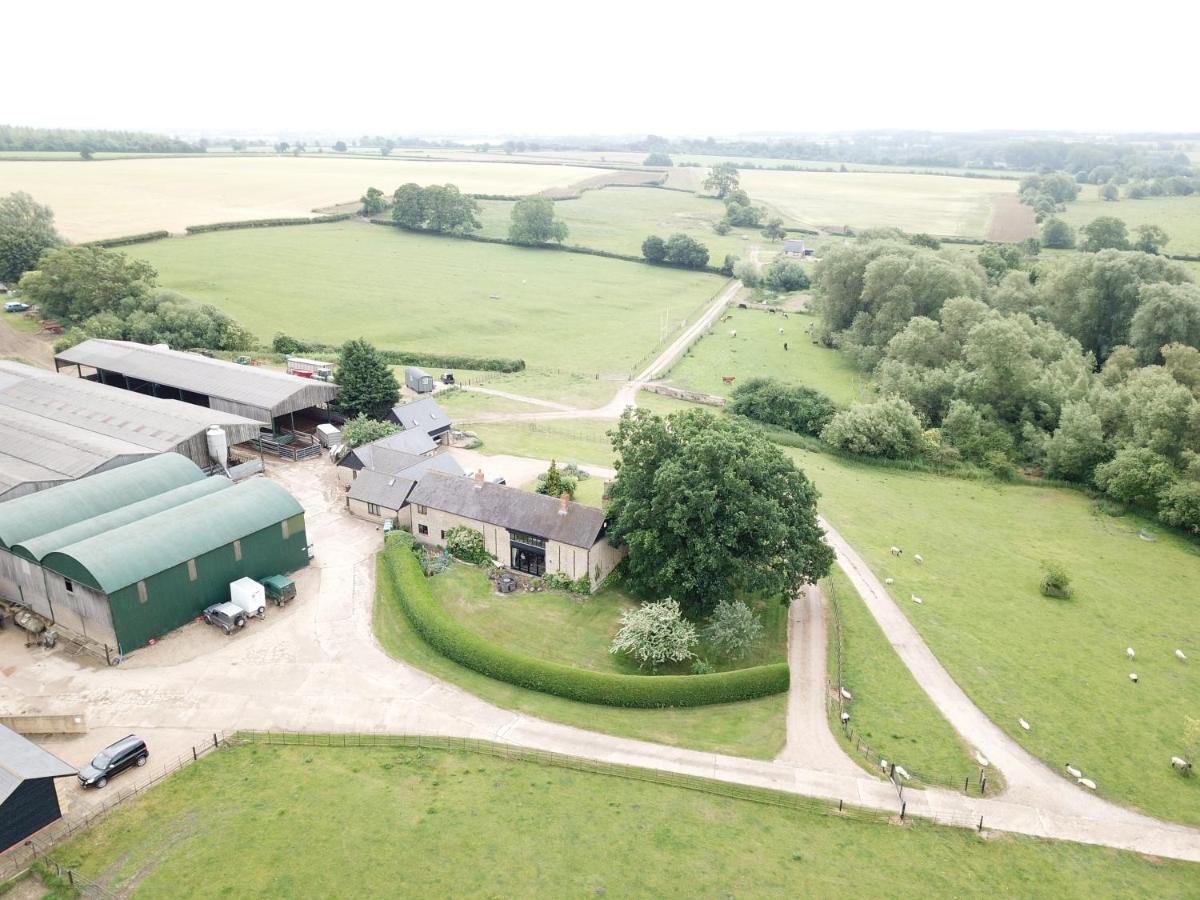 Weatherhead Farm Shepherds Hut Villa Buckingham Dış mekan fotoğraf