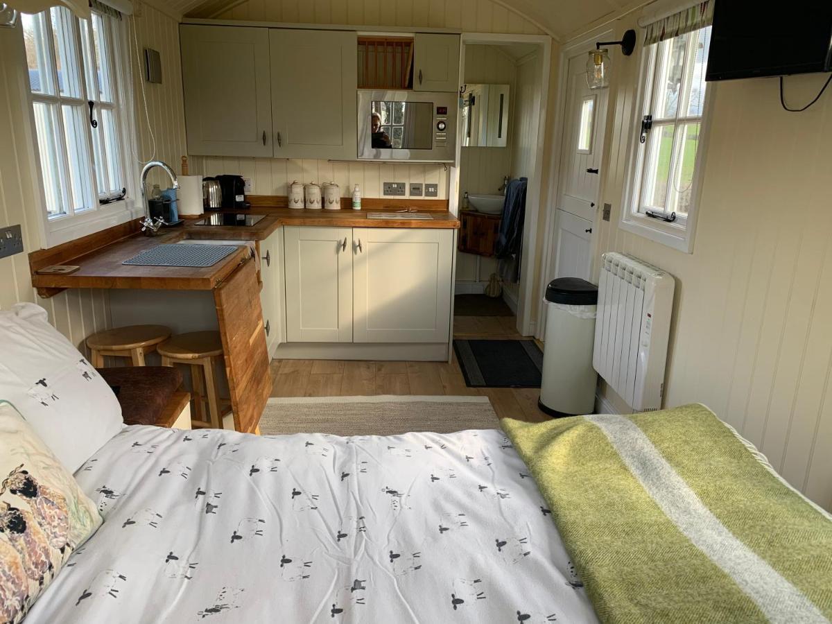 Weatherhead Farm Shepherds Hut Villa Buckingham Dış mekan fotoğraf