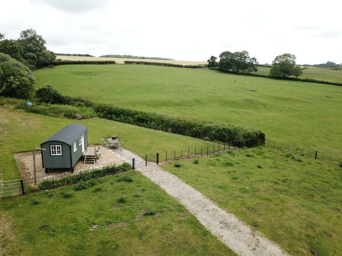Weatherhead Farm Shepherds Hut Villa Buckingham Dış mekan fotoğraf